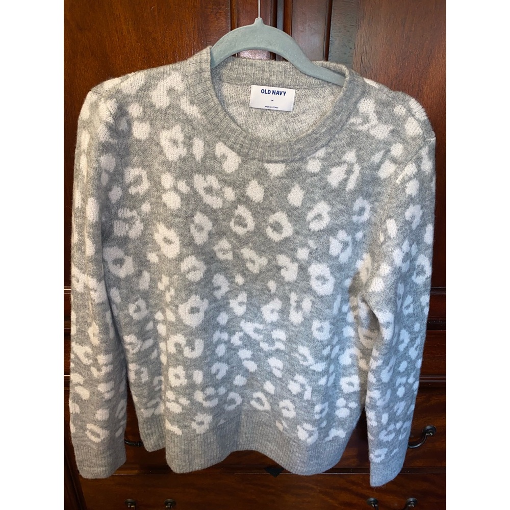 Women’s sweater